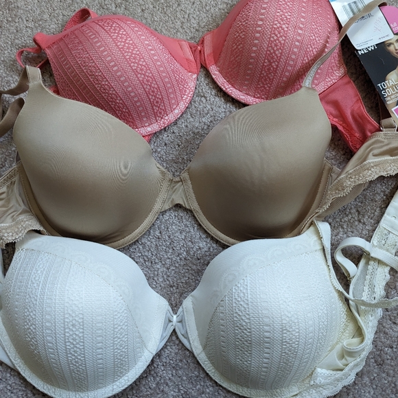 Bras - Picture 1 of 3